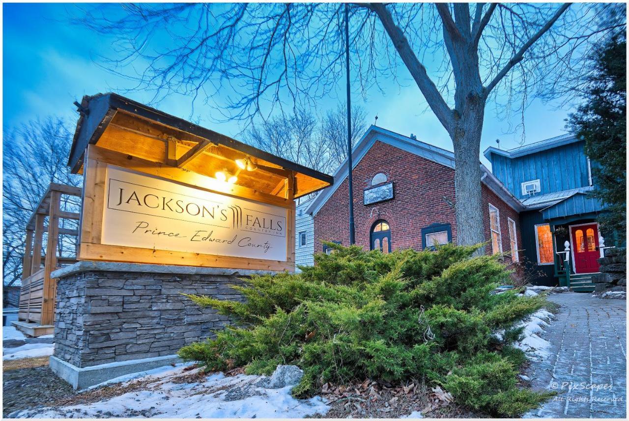 Jackson'S Falls Country Inn Milford Экстерьер фото